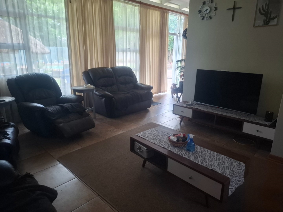 To Let 3 Bedroom Property for Rent in Suidrand Free State